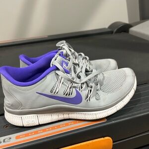 Nike Gray Free Run 5s